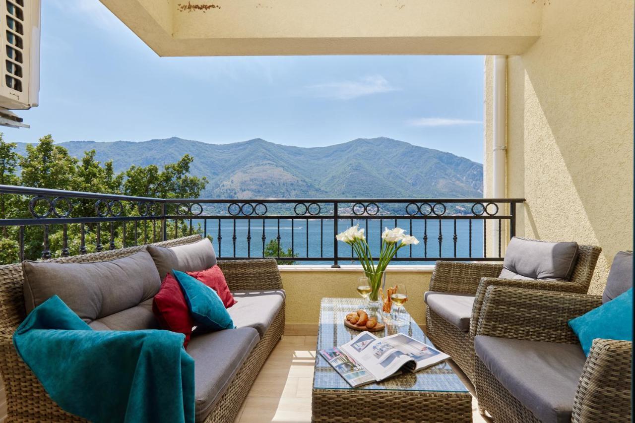 Iva'S Sea View Balcony Apartment Kotor Luaran gambar