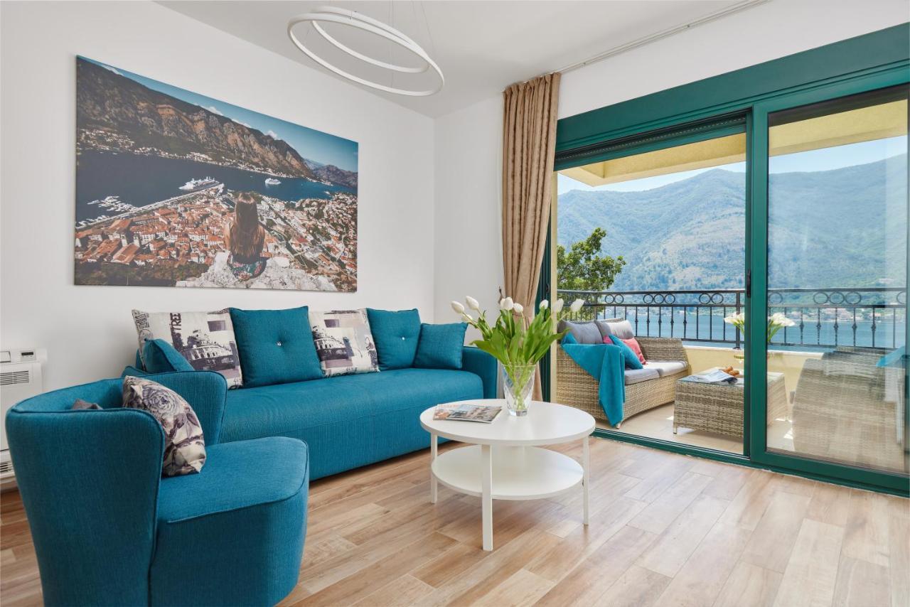 Iva'S Sea View Balcony Apartment Kotor Luaran gambar