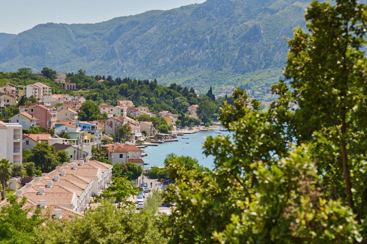 Iva'S Sea View Balcony Apartment Kotor Luaran gambar